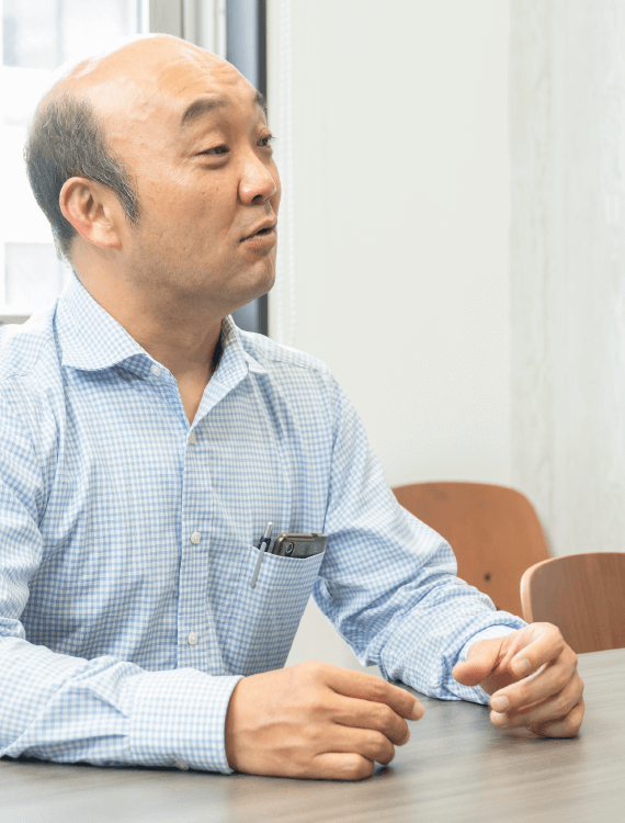 営業担当 塚田 インタビュー写真02
